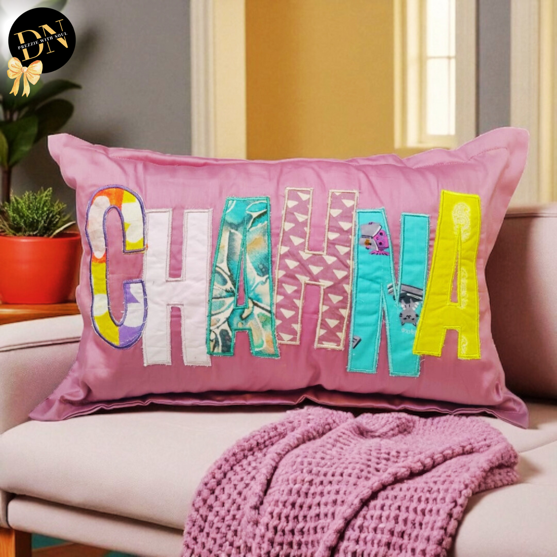 Applique Pillow (only name)